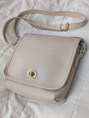 Vintage Coach Companion Flap Turnlock Bag 9076 in Bone Cream 1990s MADE IN USA